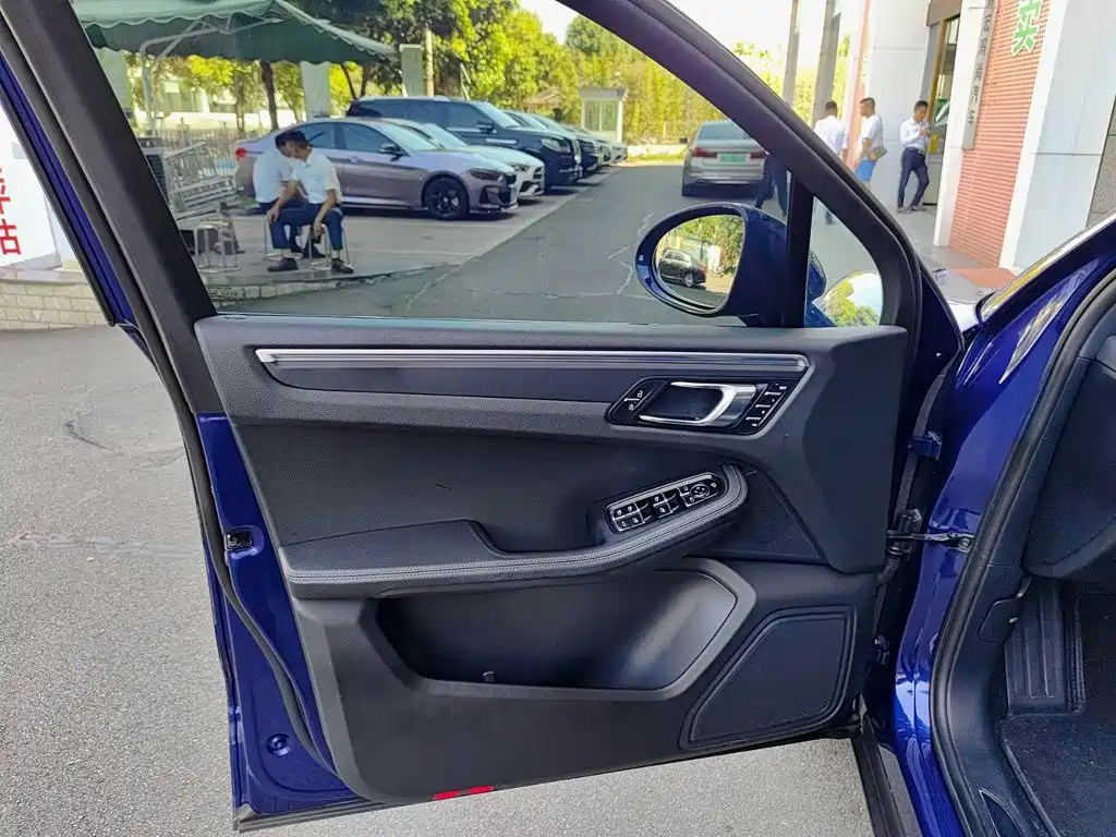 Macan 2022 Macan 2.0T купить на сайте DeffCars