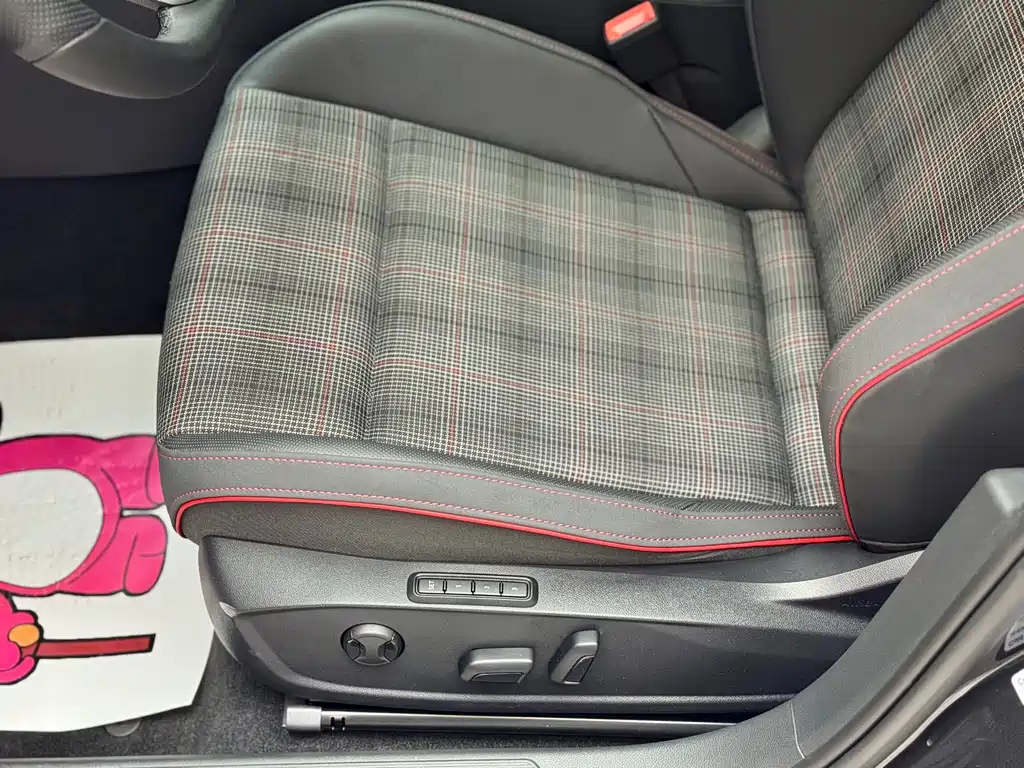 Golf GTI 2021 facelift 380TSI DSG GTI купить на сайте DeffCars