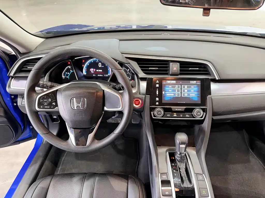 Civic 2016 220TURBO CVT Deluxe Edition купить на сайте DeffCars