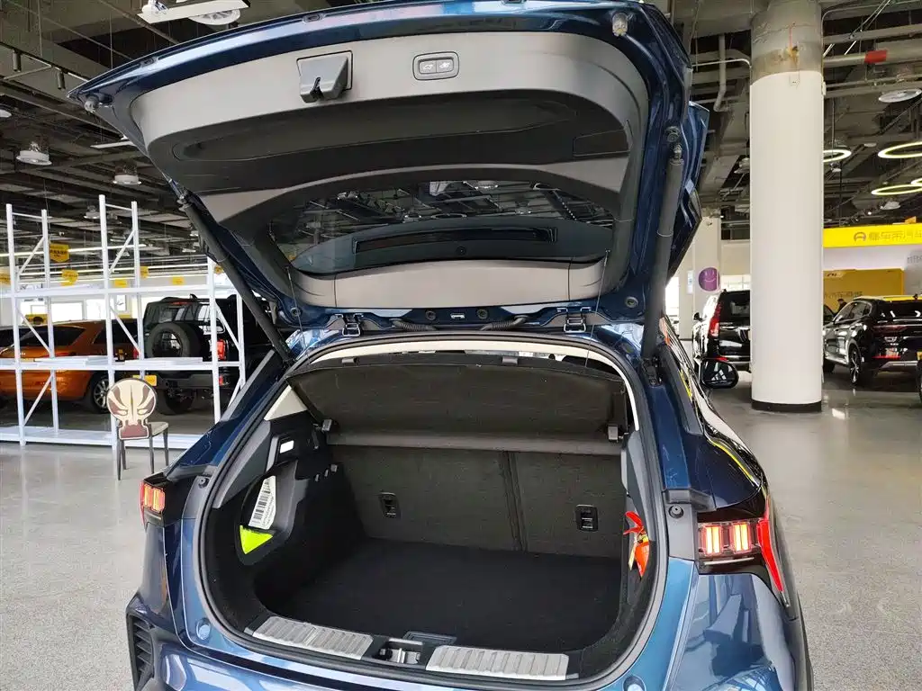 Lynk & Co 06 2023 Remix 1.5T Yao Halo купить на сайте DeffCars