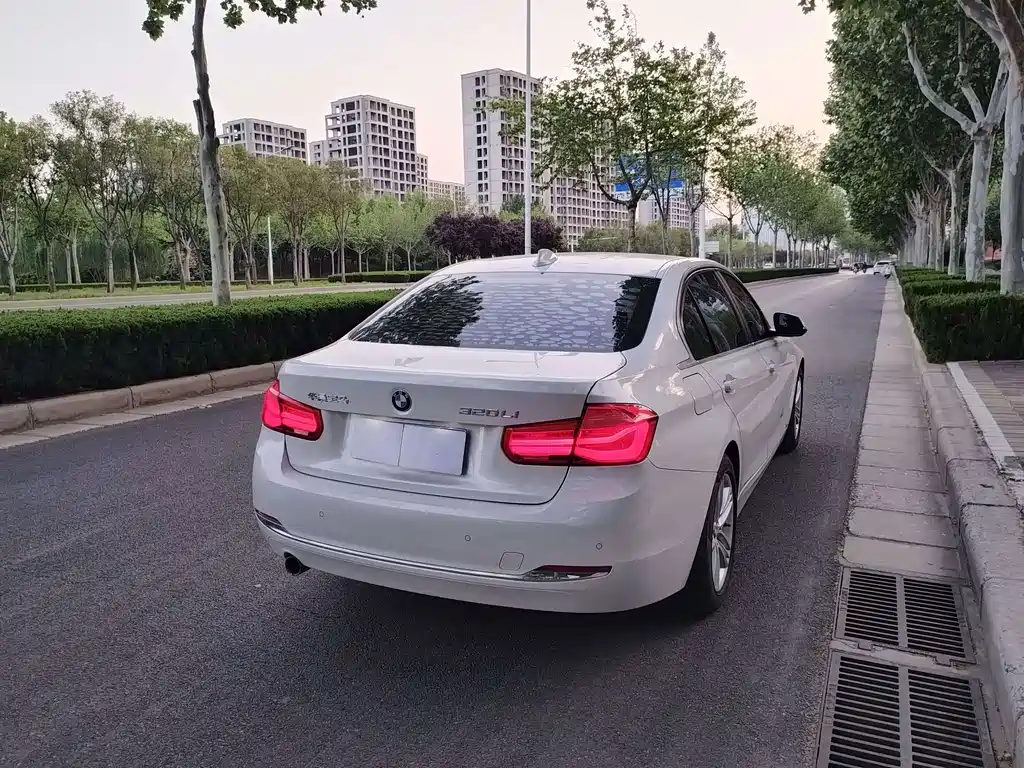 BMW 3 Series 2016 320Li Fashion Model купить на сайте DeffCars