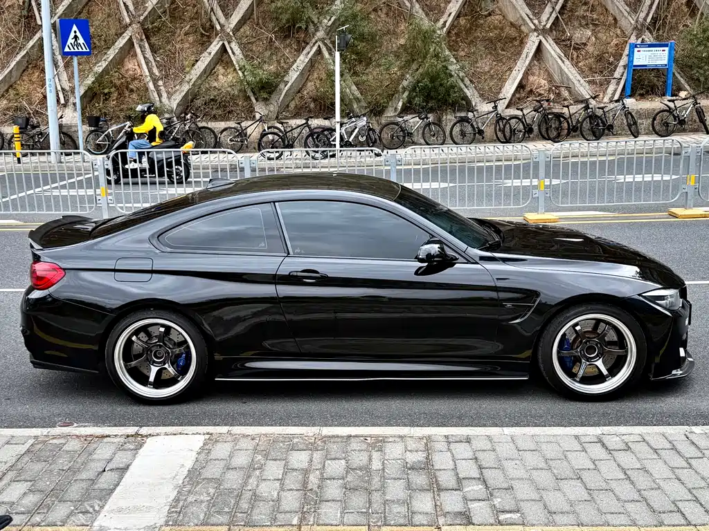BMW M4 2019 M4 Coupe Shadow Edition купить на сайте DeffCars