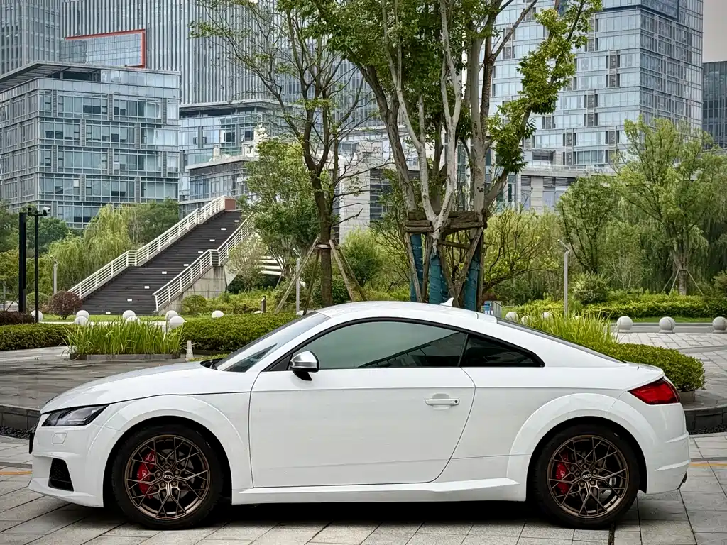 Audi TT 2017 TT Coupe 45 TFSI купить на сайте DeffCars