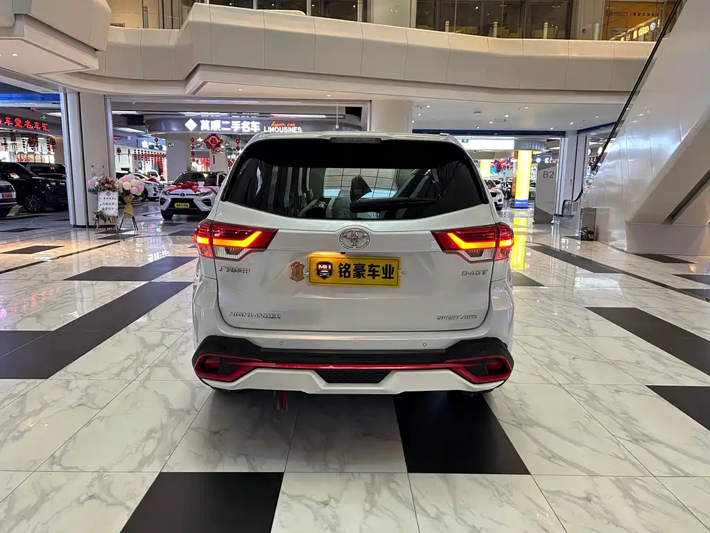 Highlander 2018 2.0T four-wheel drive luxury version, 7 seats, National VI купить на сайте DeffCars