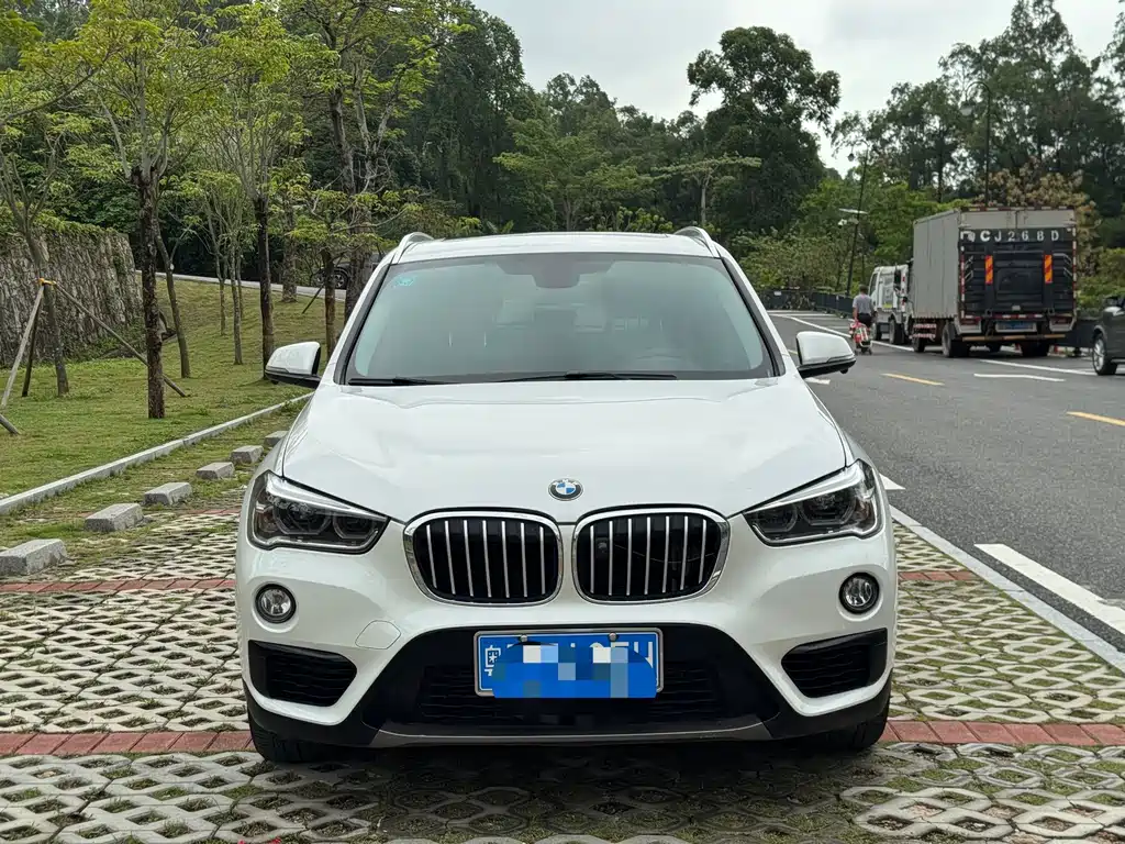 BMW X1 2019 sDrive20Li Leading Model купить на сайте DeffCars