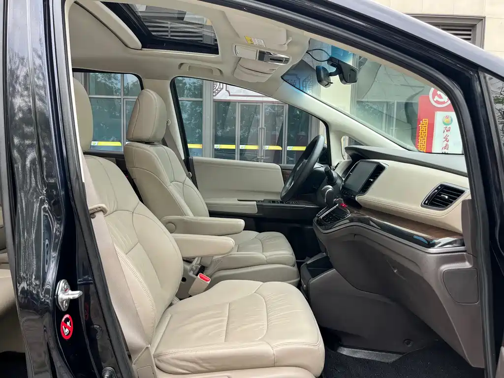 Odyssey 2017 2.4L Deluxe Edition купить на сайте DeffCars