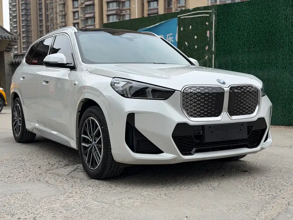 BMW iX1 2025 eDrive25L M Sports Package купить на сайте DeffCars