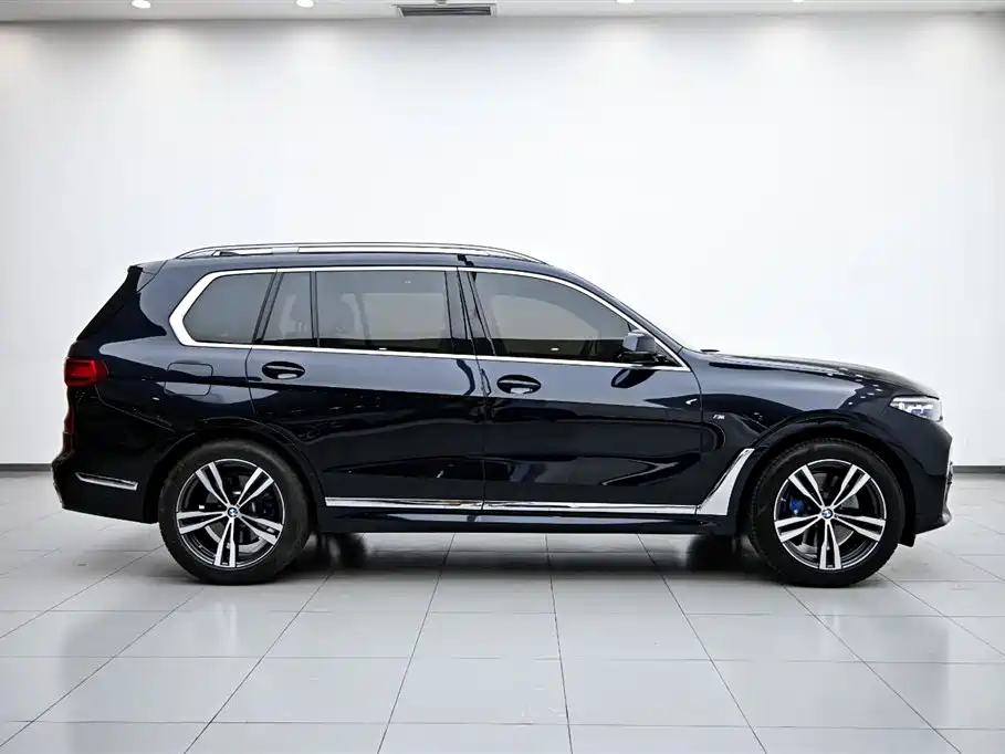 BMW X7 2022 xDrive40i Exclusive M Sports Package купить на сайте DeffCars