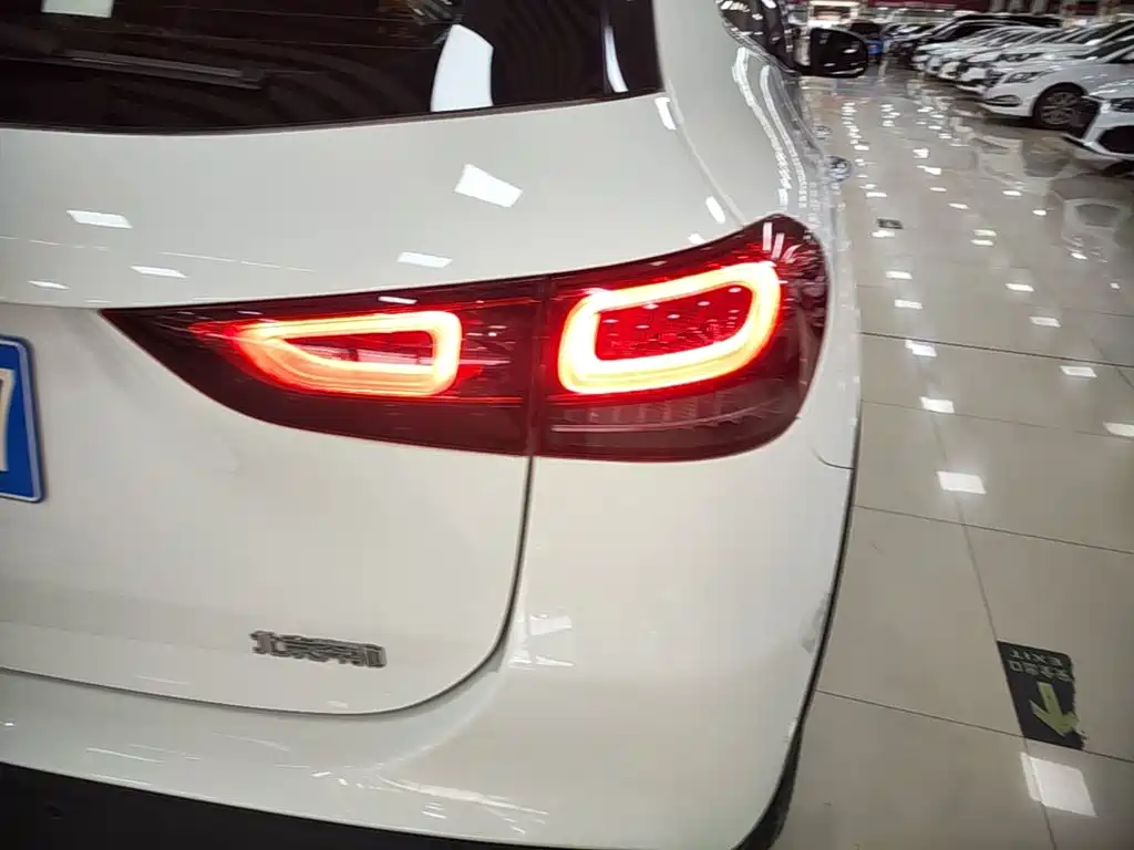 Mercedes GLA 2023 220 купить на сайте DeffCars