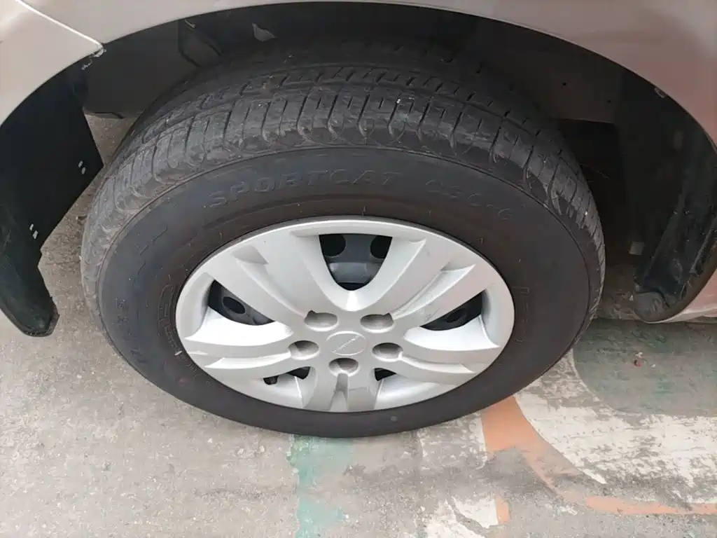 Lingzhi 2023 M5L 1.6L Basic 7-seater купить на сайте DeffCars