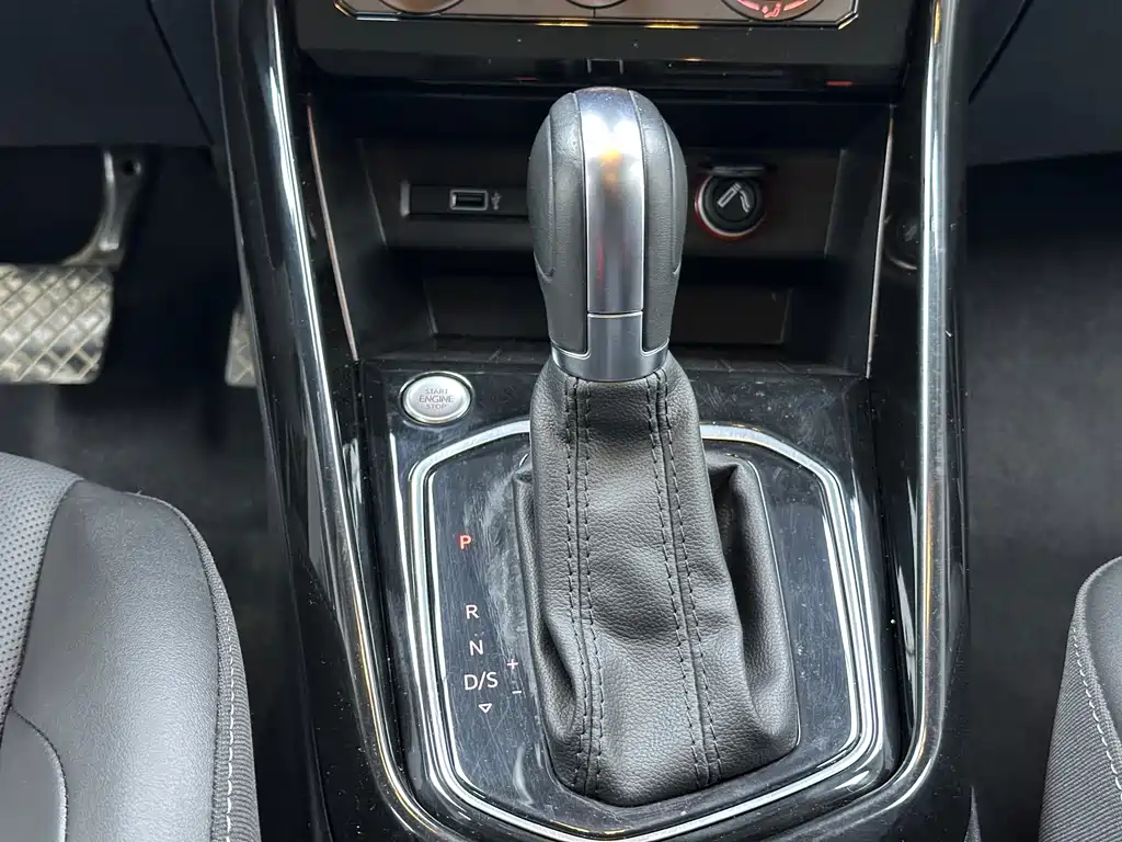 Jetta VS5 2022 280TSI automatic joy model купить на сайте DeffCars