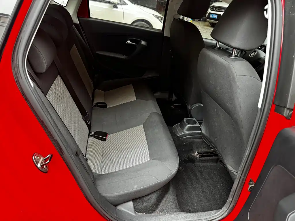 Polo 2018 1.5L automatic luxury model купить на сайте DeffCars