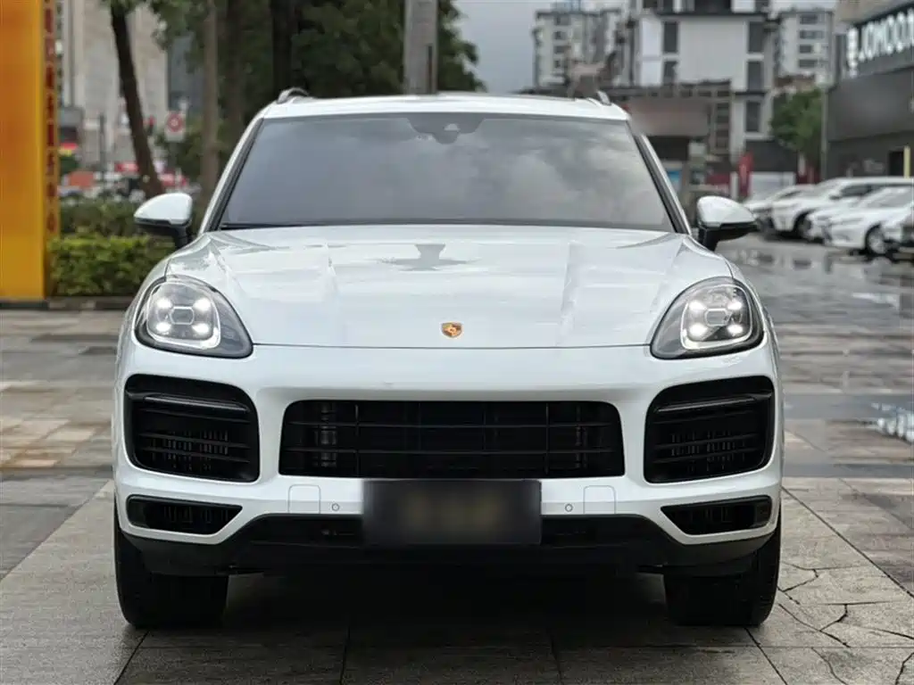 Cayenne 2023 Cayenne S 2.9T Platinum Edition купить на сайте DeffCars
