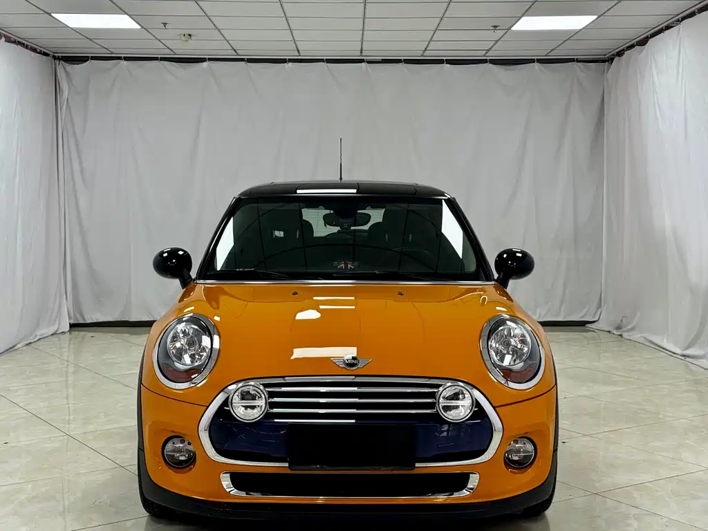 MINI 2018 1.5T COOPER Classic купить на сайте DeffCars