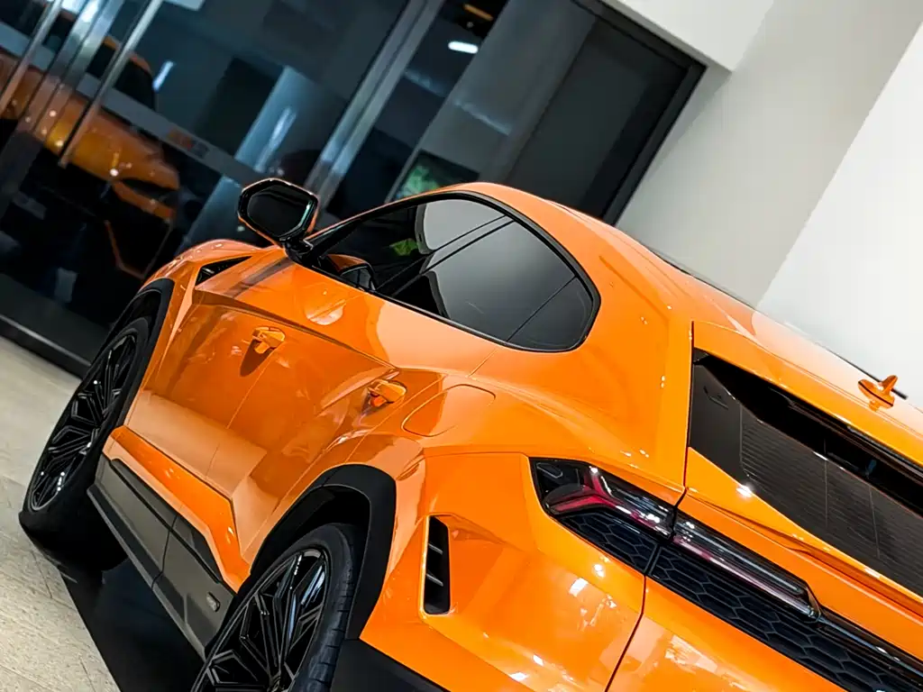 Urus SE 2026 4.0T Standard Edition купить на сайте DeffCars