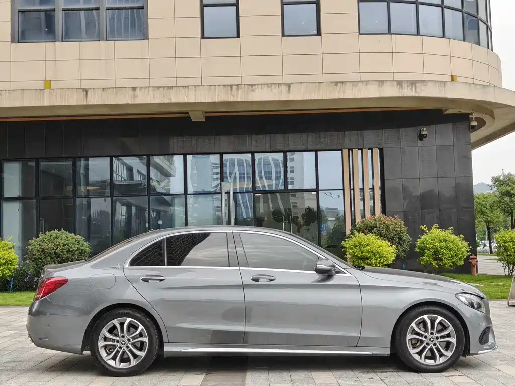 Mercedes-Benz C-Class 2018 C 180 L Fashionable Sports Edition купить на сайте DeffCars