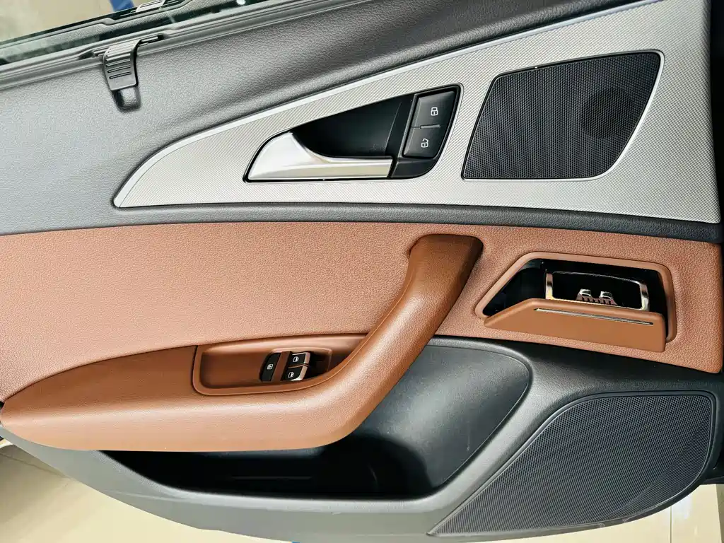 Audi A6L 2018 30th Anniversary Model 35 TFSI Fashion Model купить на сайте DeffCars