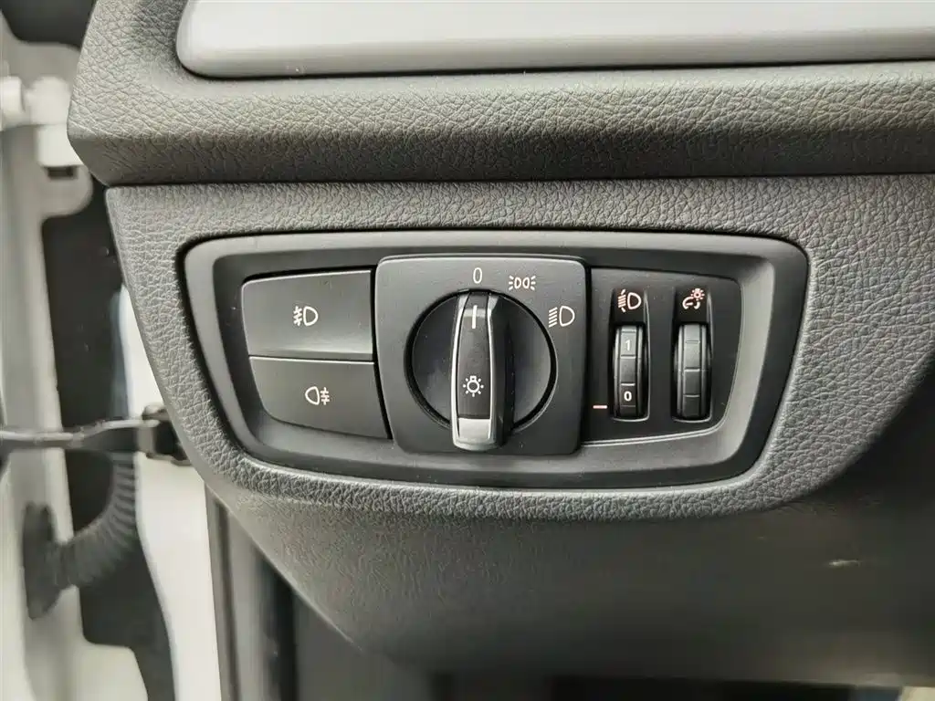 BMW 1 Series 2018 facelift 118i fashion model купить на сайте DeffCars