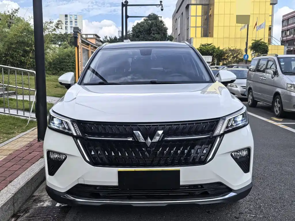 Wuling Xingchen 2021 1.5T CVT Xinghui Edition купить на сайте DeffCars