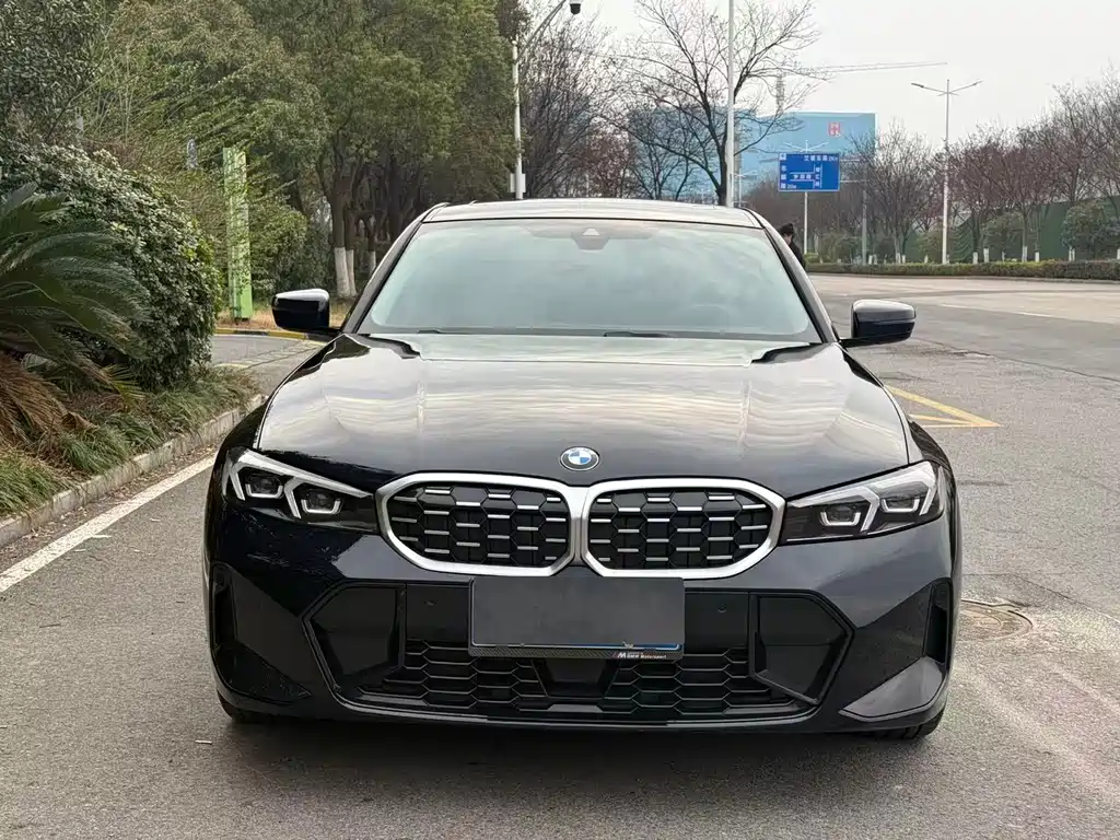 BMW 3 Series 2025 325Li M Sports Package купить на сайте DeffCars