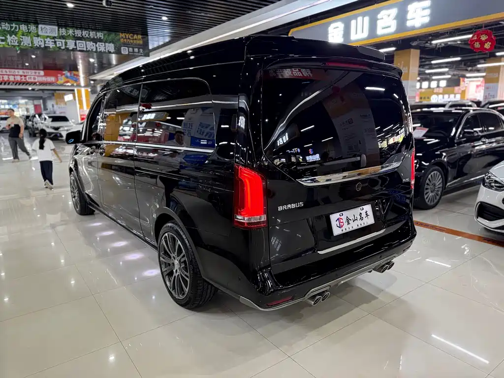 Mercedes-Benz V-Class 2022 V 260 L Long Wheelbase Premium Edition купить на сайте DeffCars