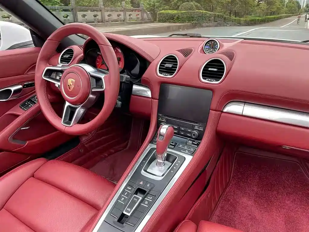 Porsche 718 2018 Boxster 2.0T купить на сайте DeffCars