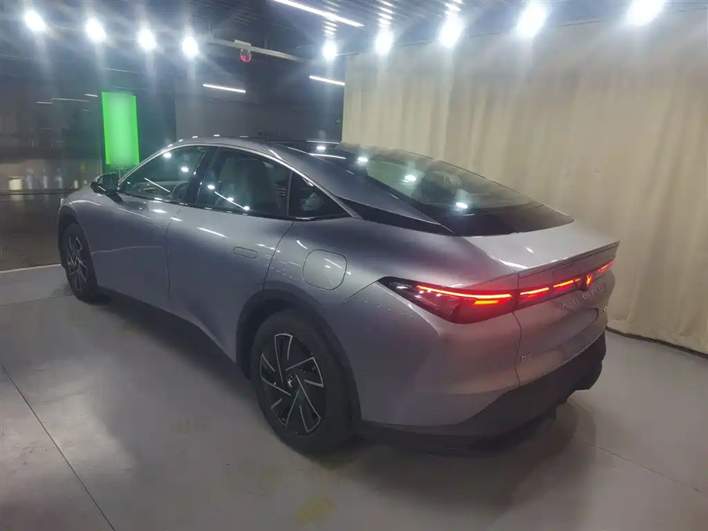 JiFox Alpha S5 2025 facelift 560PRO 185kW купить на сайте DeffCars