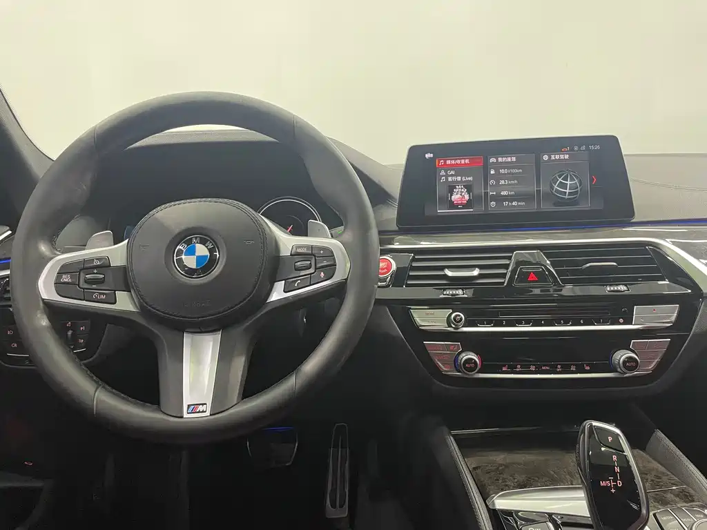 BMW 5 Series 2018 facelift 530Li leading M sports package купить на сайте DeffCars