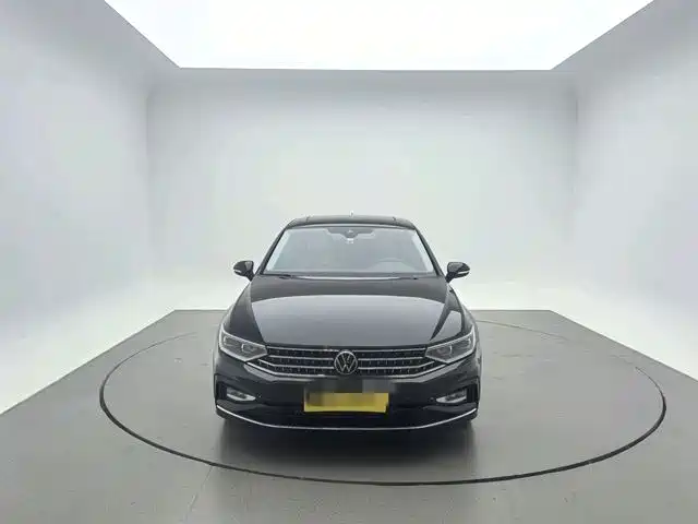 Magotan 2025 model 330TSI DSG luxury model купить на сайте DeffCars
