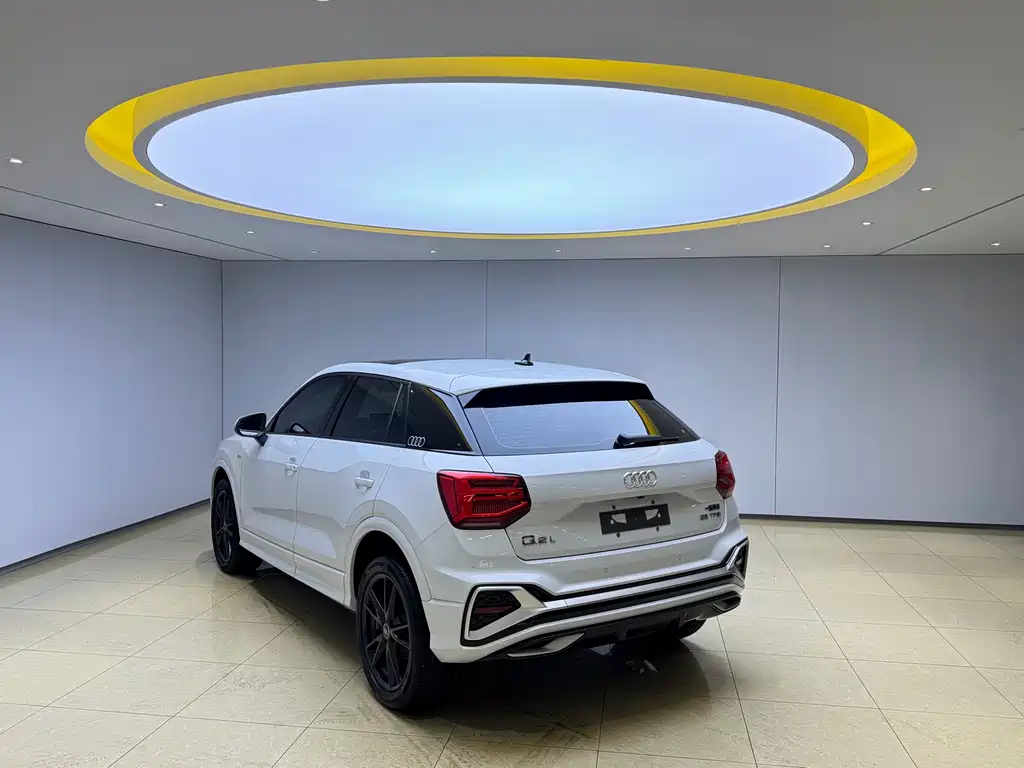Audi Q2L 2022 35 TFSI aggressive and dynamic model купить на сайте DeffCars