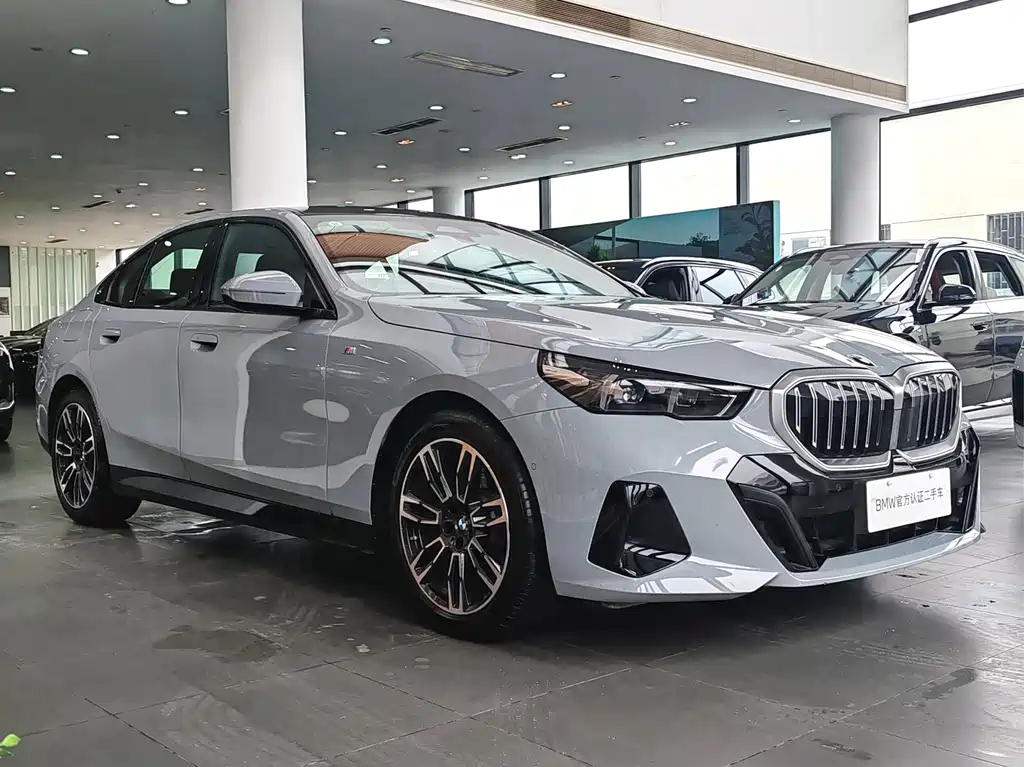 BMW 5 Series Imported 2024 525i M Sports Package купить на сайте DeffCars