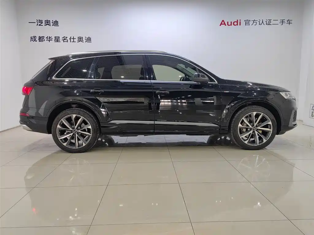 Audi Q7 2022 55 TFSI quattro S line sports купить на сайте DeffCars