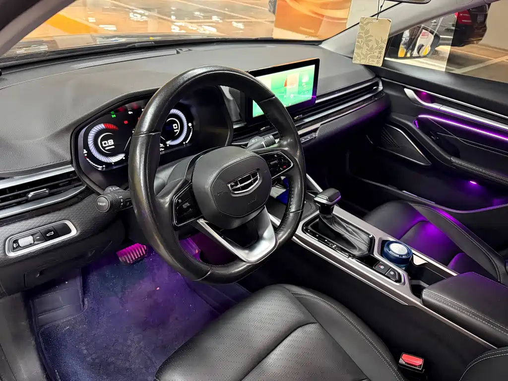 Emgrand 2022 4th generation 1.5L CVT premium model купить на сайте DeffCars