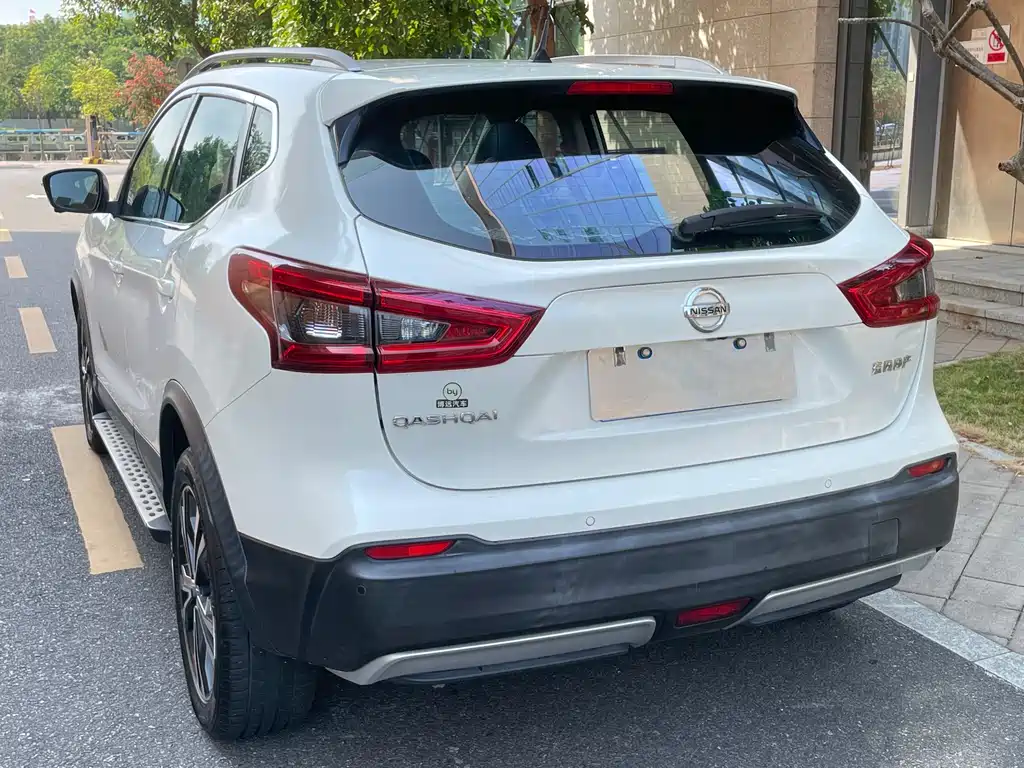 Qashqai 2019 2.0L CVT Deluxe Edition купить на сайте DeffCars