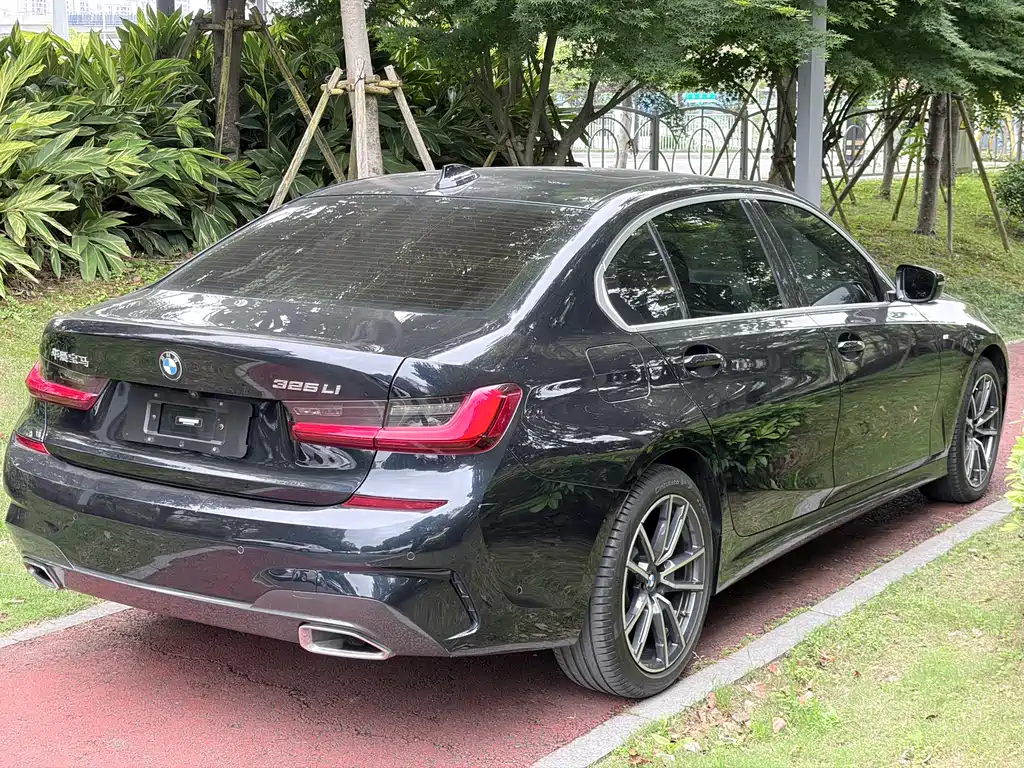 BMW 3 Series 2022 325i M Sports Package купить на сайте DeffCars