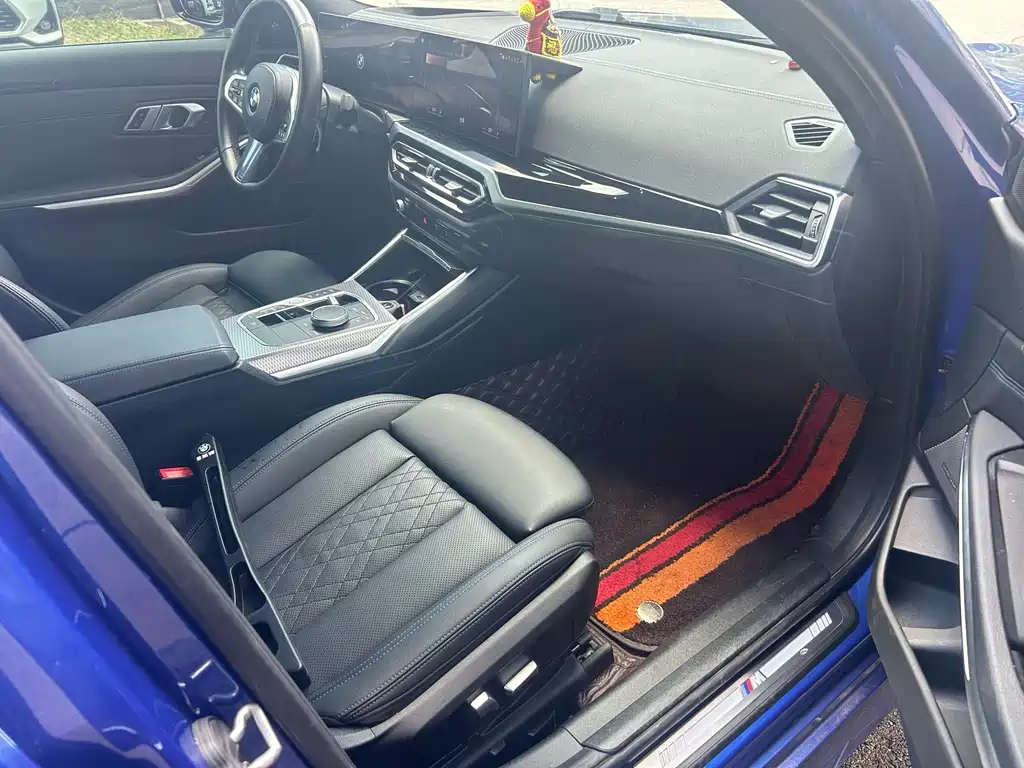 BMW 3 Series 2023 330i M Sports Night Package купить на сайте DeffCars