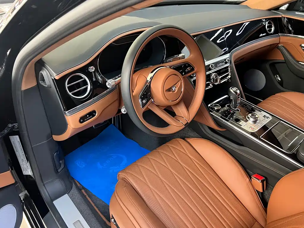 Flying Spur 2024 4.0T V8 S купить на сайте DeffCars