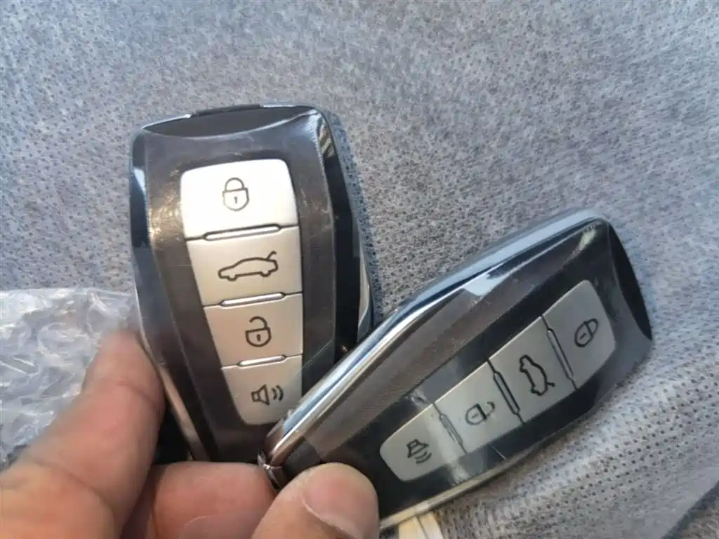 Emgrand 2026 4 million commemorative model 1.5L CVT transcendent type купить на сайте DeffCars