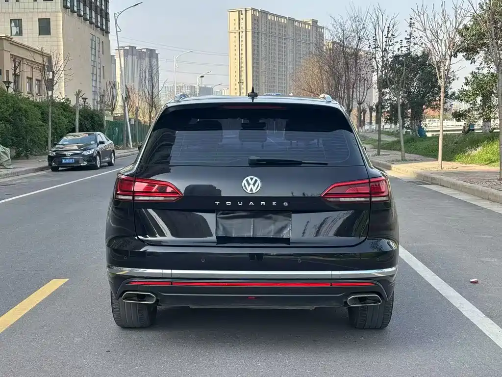 Touareg 2019 2.0TSI Sharp Wing Edition National VI купить на сайте DeffCars