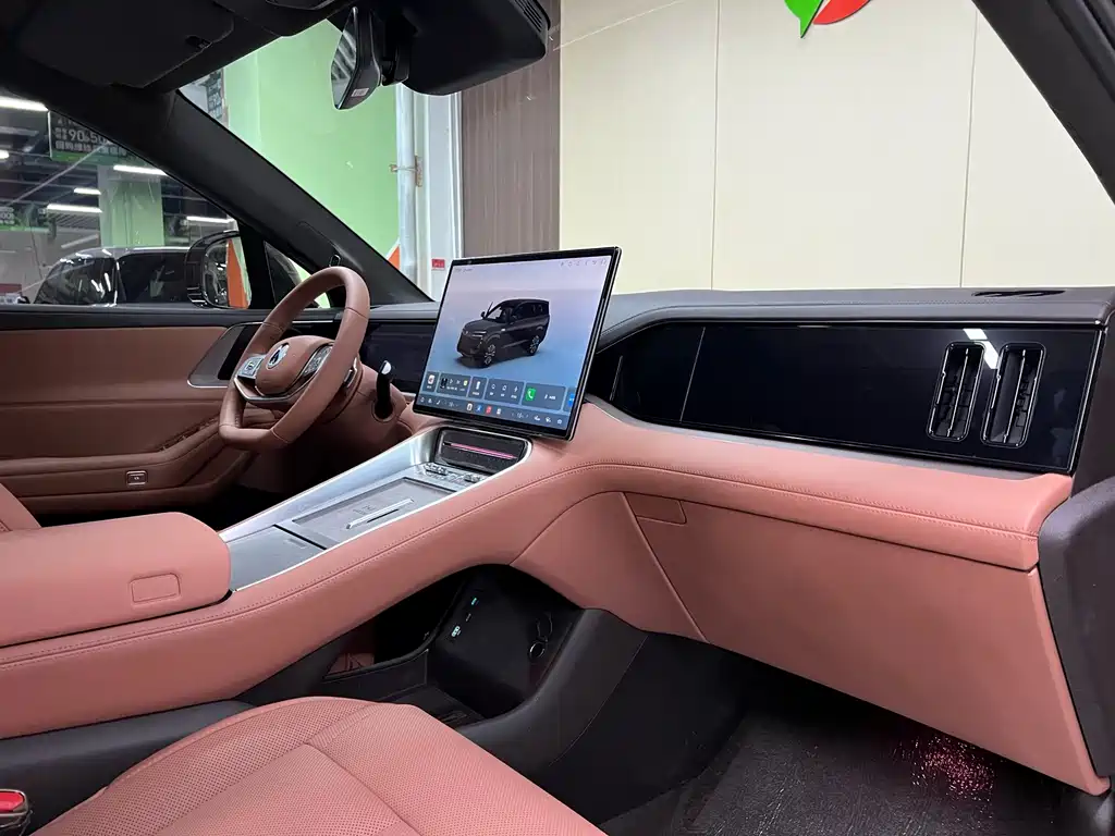 Denza N8L 2025 Honor Model купить на сайте DeffCars