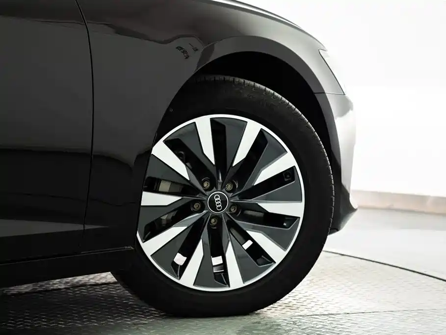 Audi A6L 2023 45 TFSI Premium Elegant Model купить на сайте DeffCars