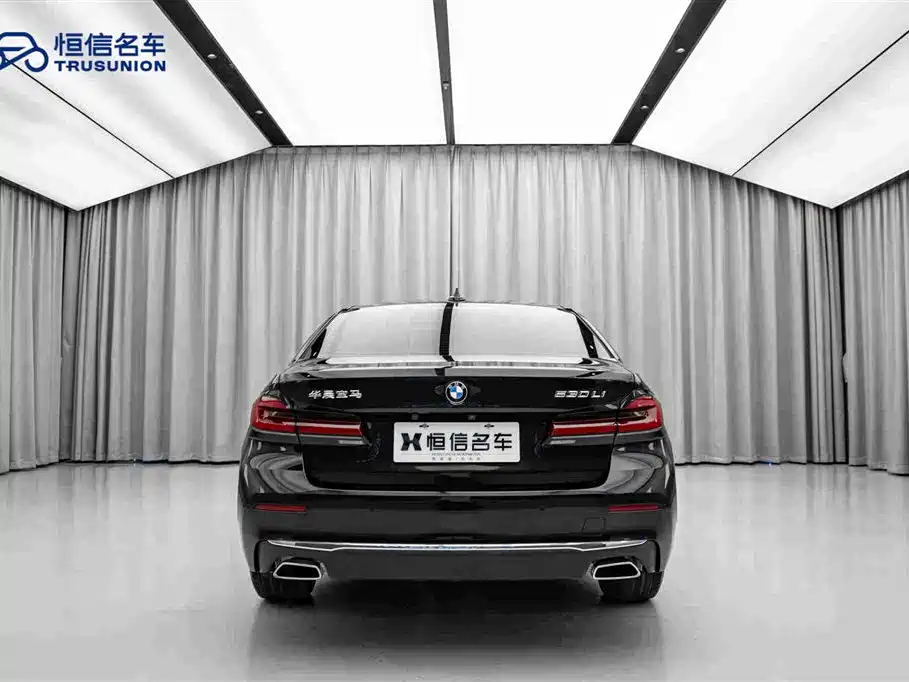 BMW 5 Series 2022 530Li Leading Luxury Package купить на сайте DeffCars