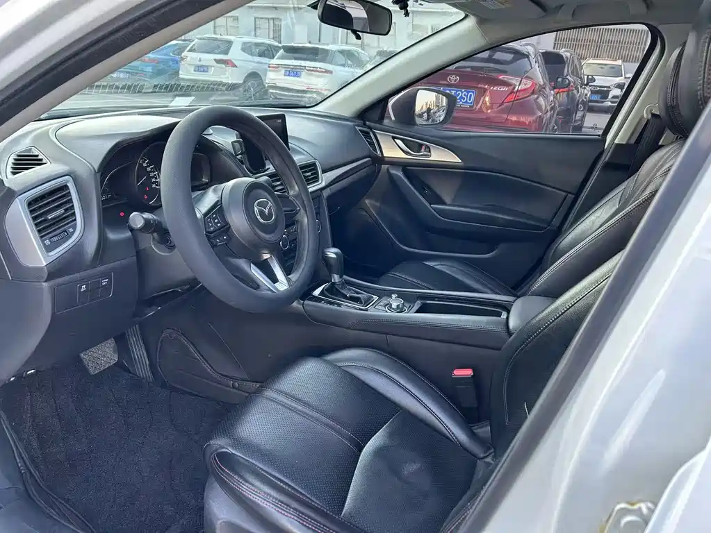 Mazda3 Angkesela 2017 sedan 1.5L automatic luxury model National V купить на сайте DeffCars