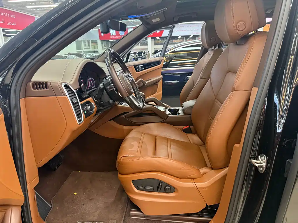 Cayenne 2023 Cayenne 3.0T Platinum Edition купить на сайте DeffCars