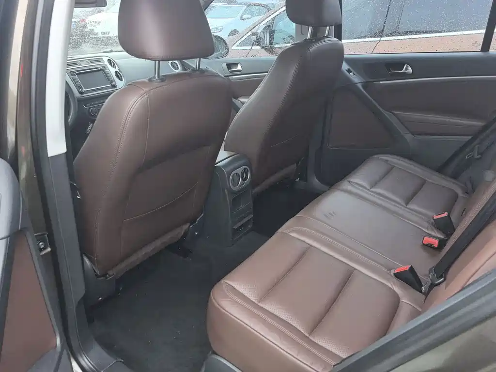 Tiguan 2013 1.8TSI automatic two-wheel drive luxury model купить на сайте DeffCars