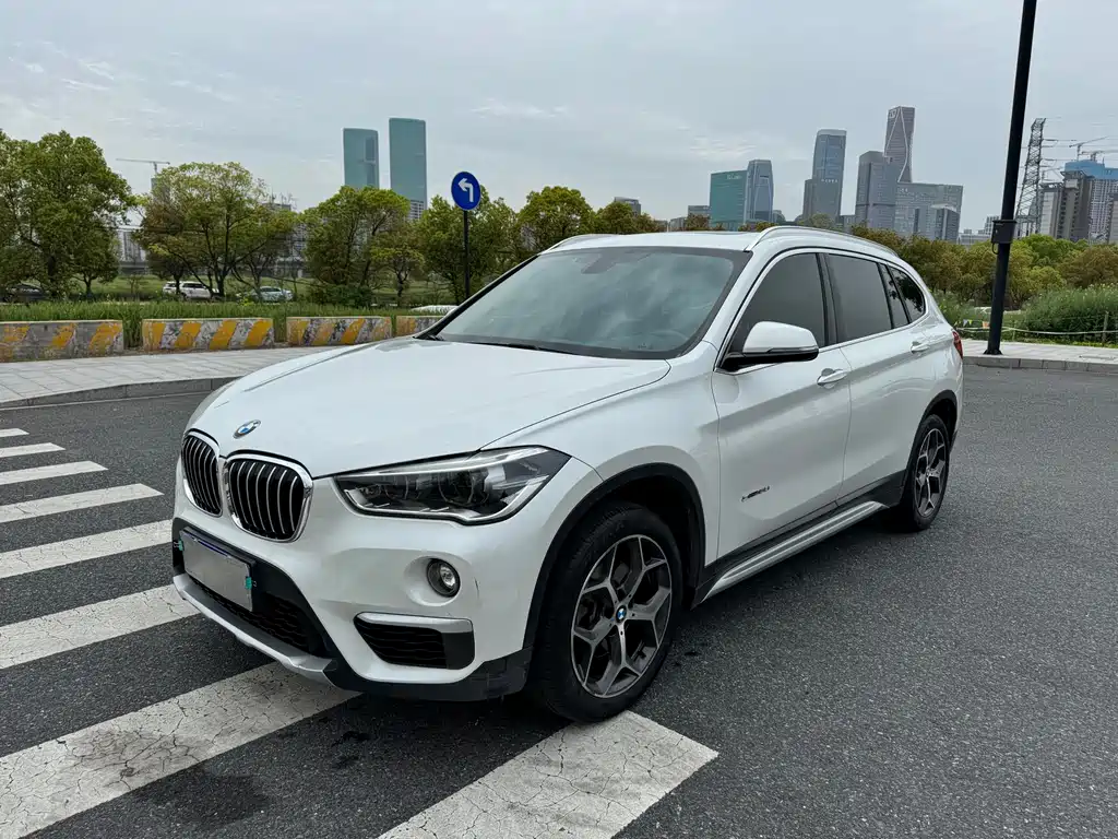BMW X1 2018 sDrive18Li Exclusive Model купить на сайте DeffCars