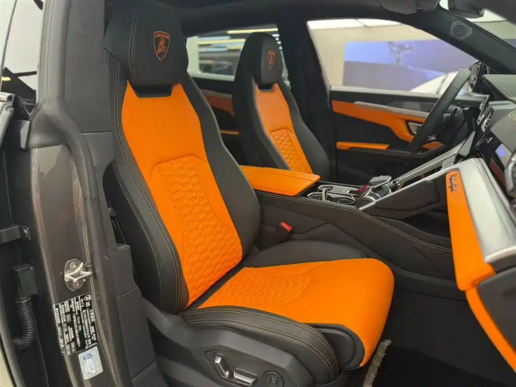 Urus 2021 4.0T V8 купить на сайте DeffCars