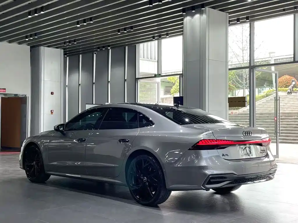 Audi A7L 2025 45 TFSI quattro Black Warrior Edition купить на сайте DeffCars