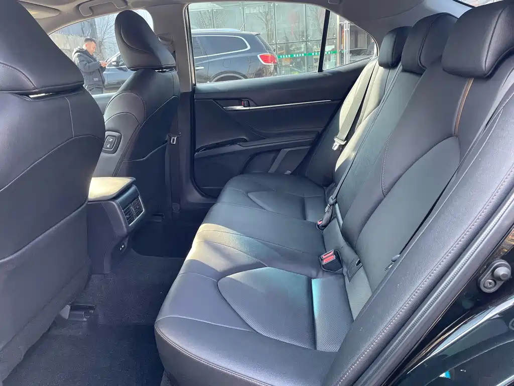 Camry 2021 2.0G Deluxe Edition купить на сайте DeffCars