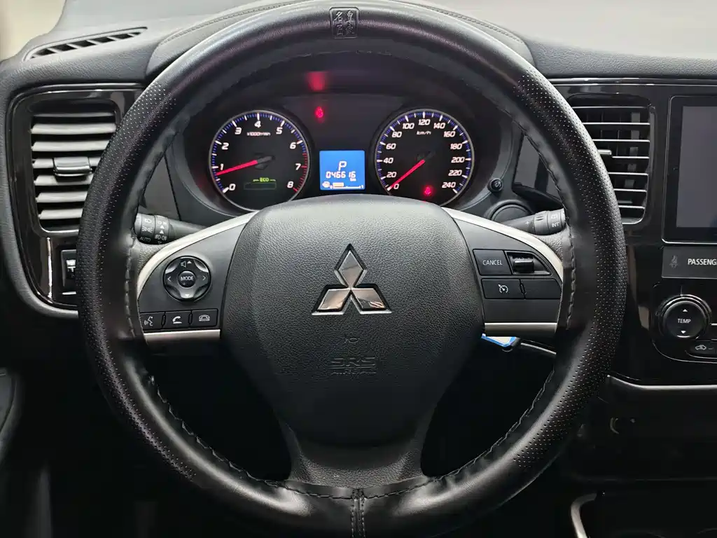 Outlander 2021 facelift 2.0L 2WD smooth version 5 seats купить на сайте DeffCars